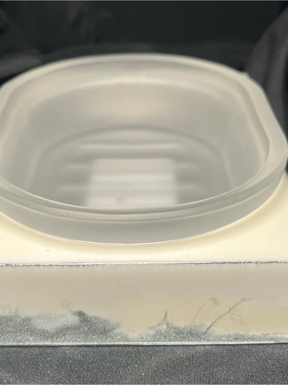NWOT Mike & Ally Lava Pure White /Silver Rectangle Soap Dish
